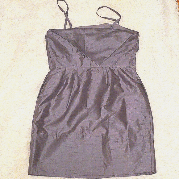 Dress - Picture 3 of 4